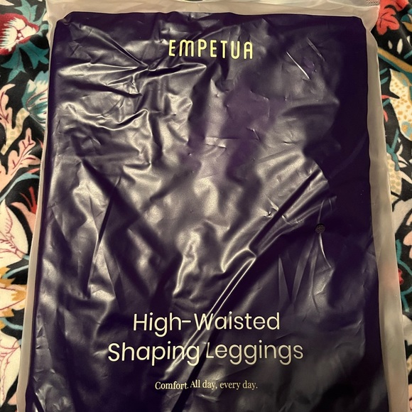 Shape wear leggings-heavy great quality-NEW - Picture 2 of 3